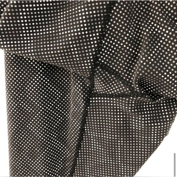 .Lululemon Pace Tight (Full-On Luxtreme)  Lights Out Black/Ravish Reptile… - Picture 13 of 14